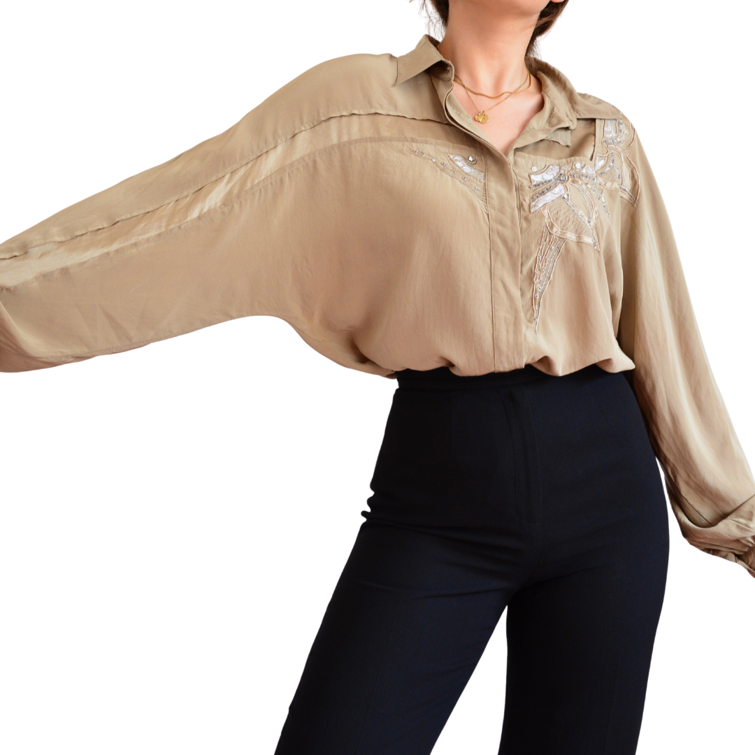 Blusa vintage de seda con bordado