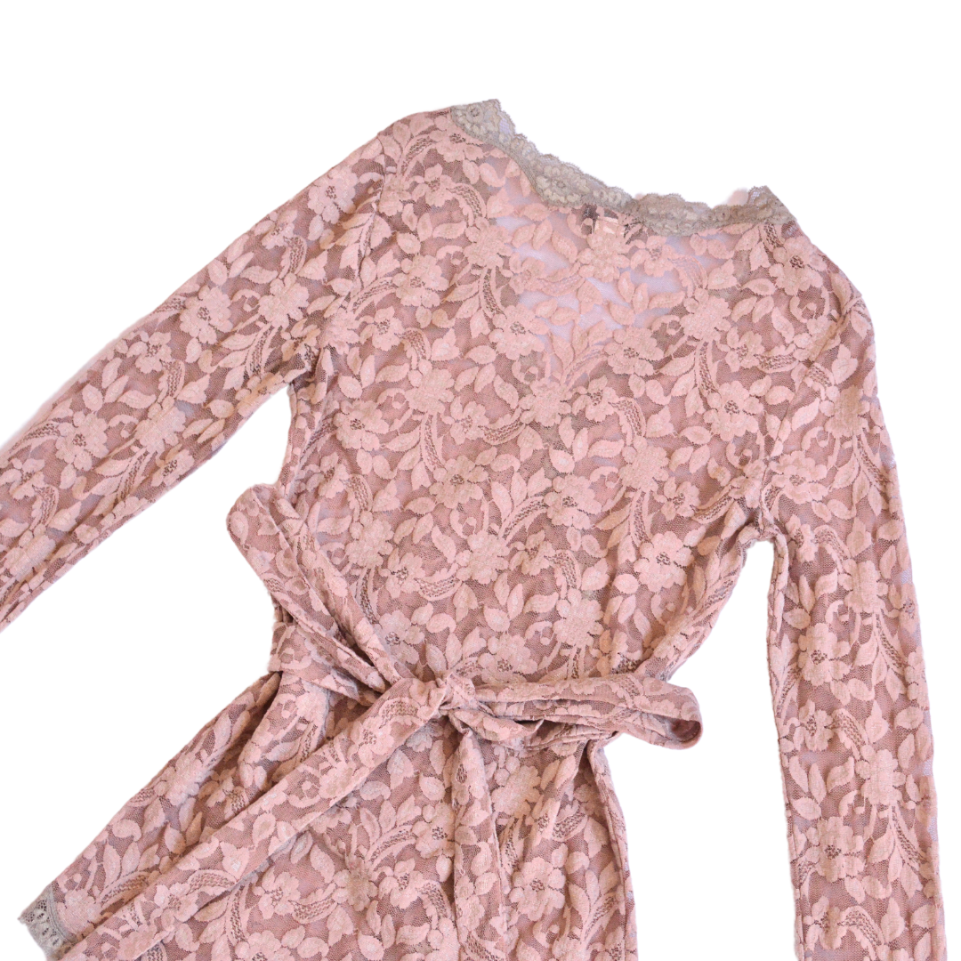 Blusa de encaje rosa