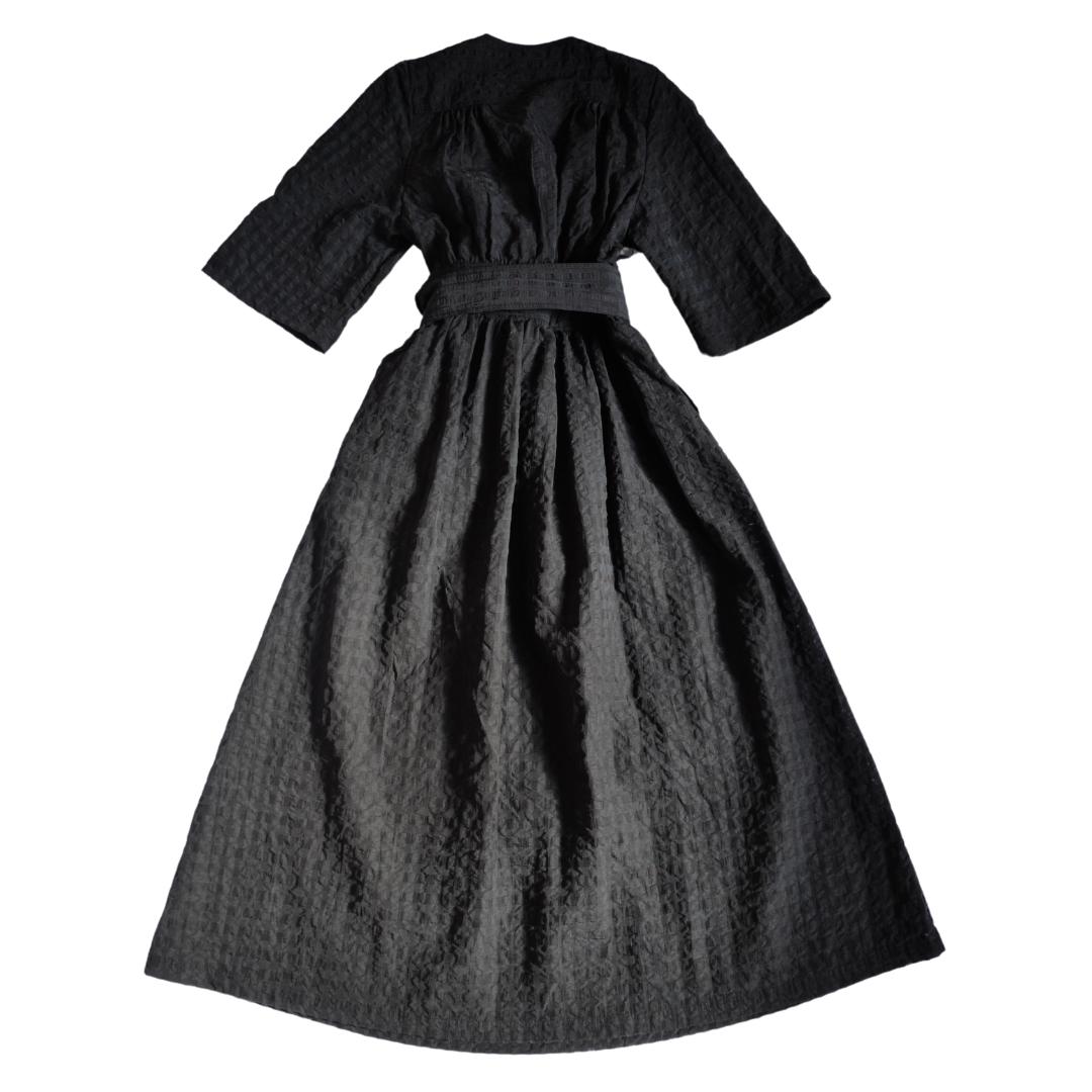 Vestido negro midi wrapped