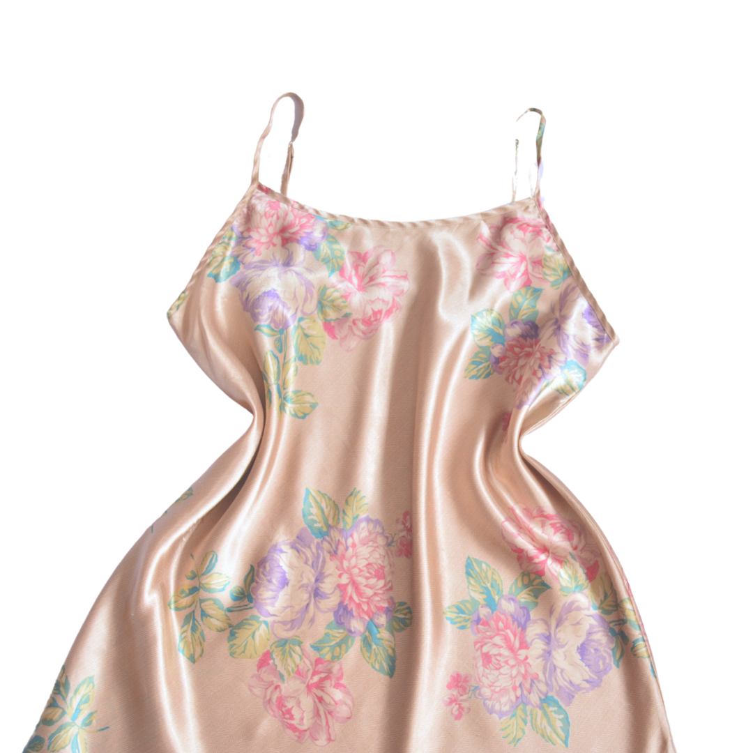 Vestido satinado de flores