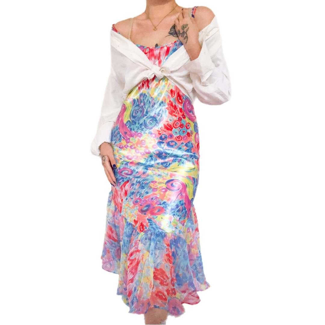 Vestido satinado con pinceladas