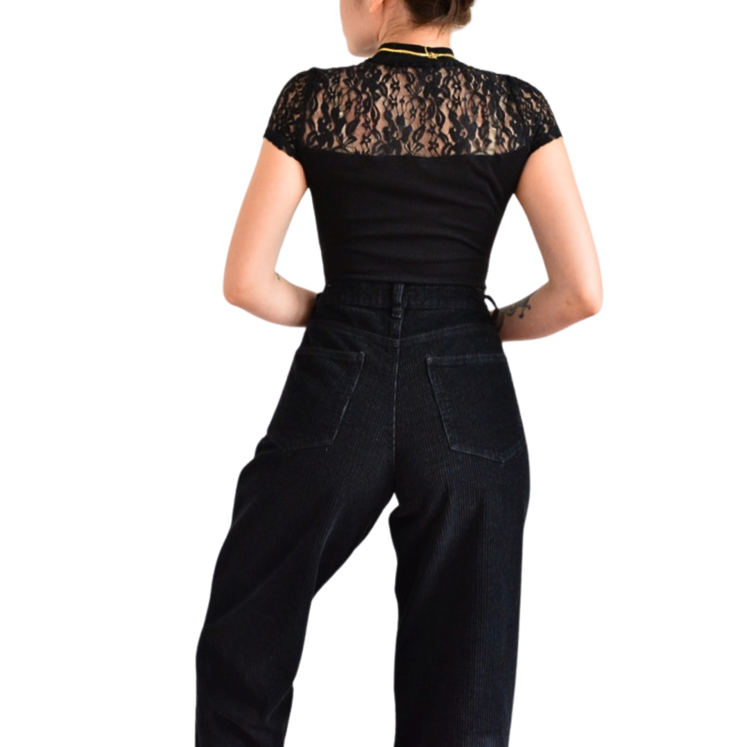 Blusa Bebe negra con encaje