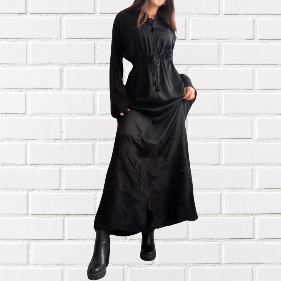 Vestido negro largo con encaje