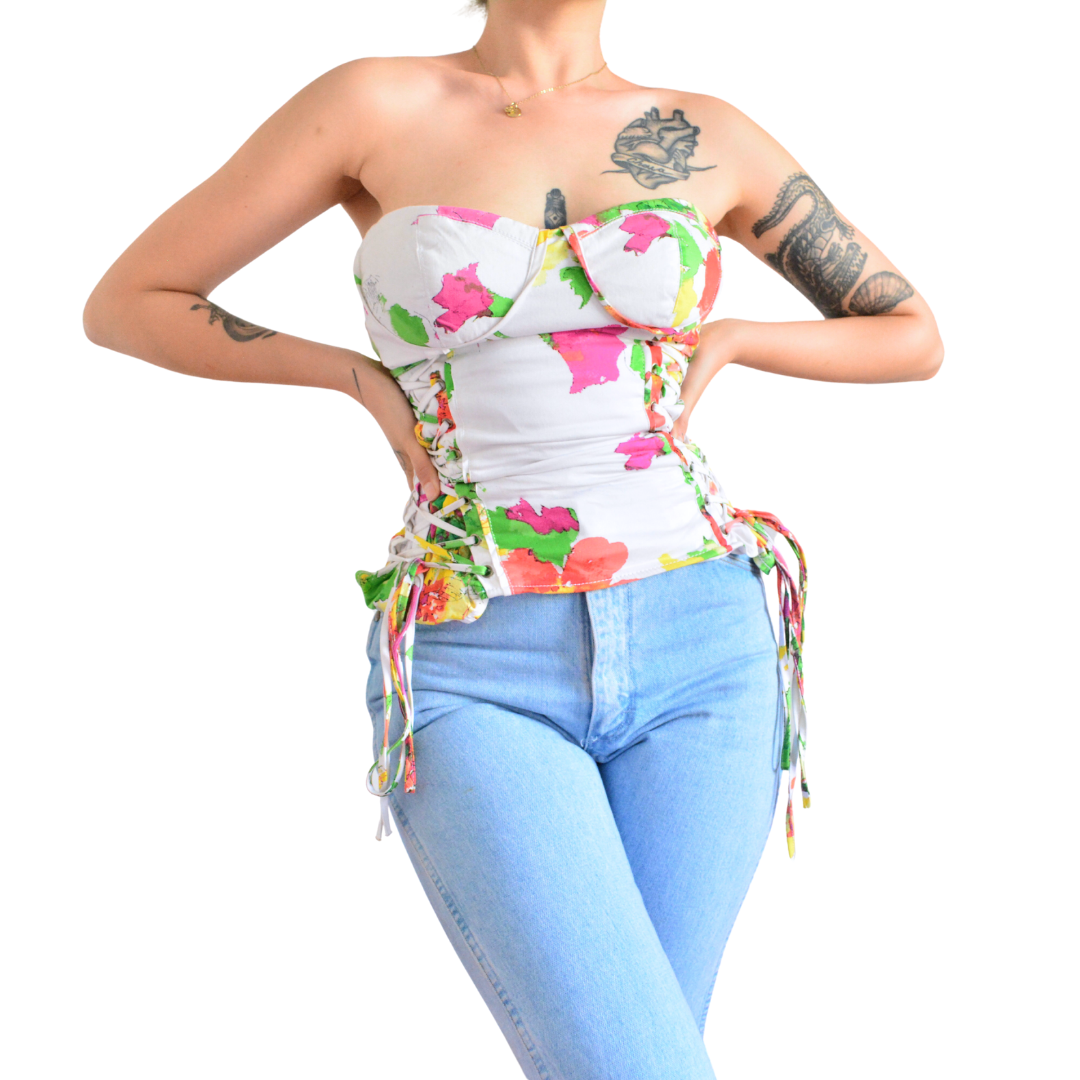 Corset floral con ajustes cruzados