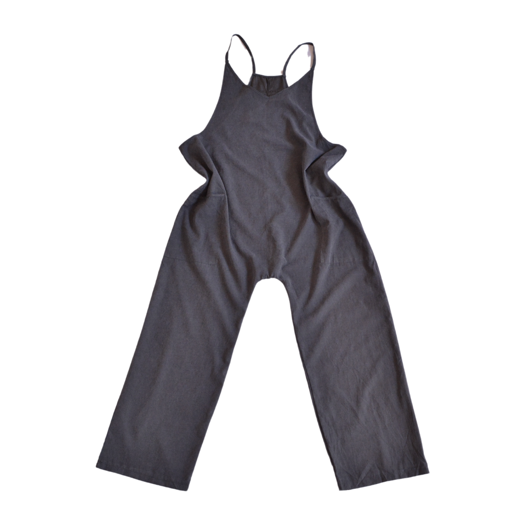 Overol gris con bolsas
