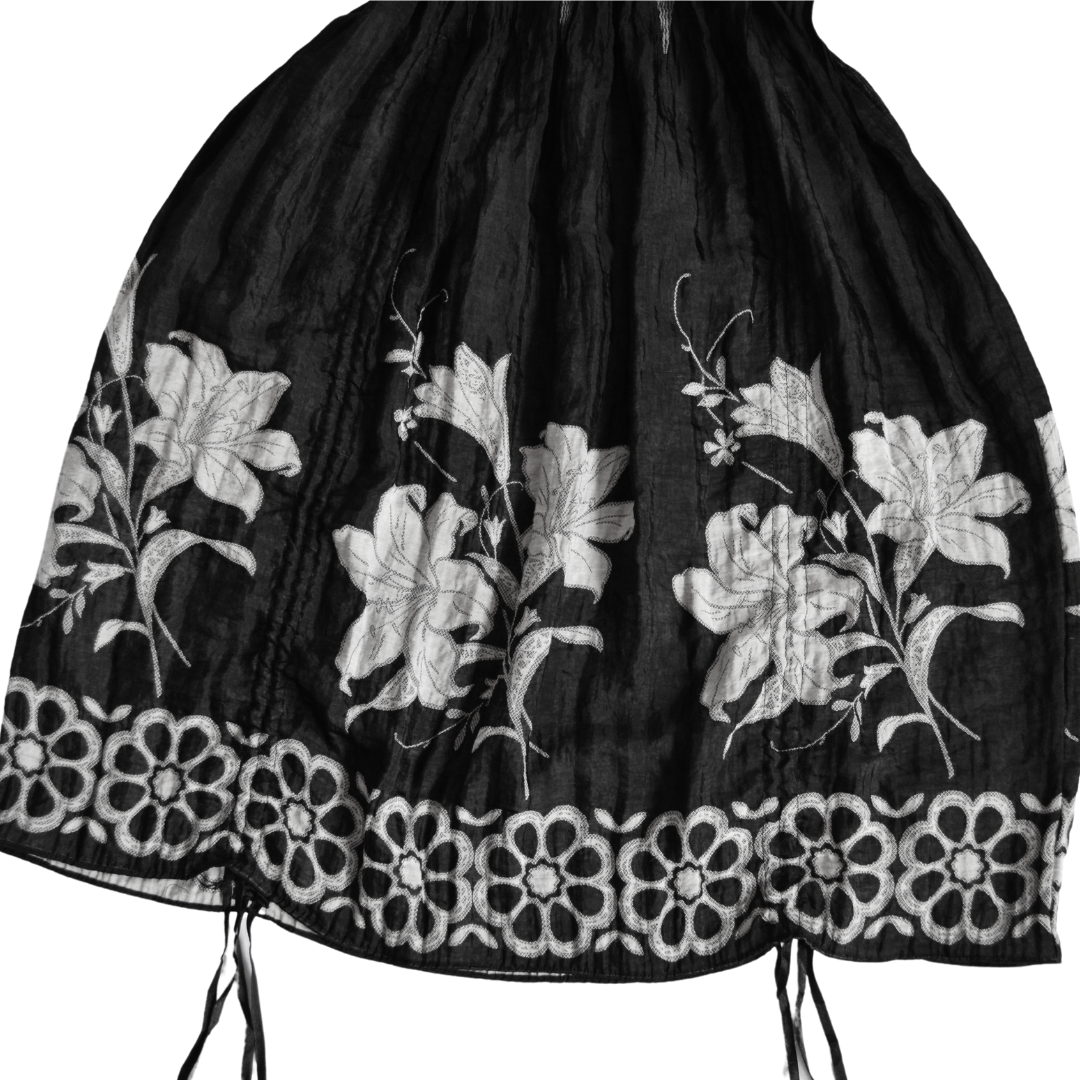 Vestido con tiras ajustables