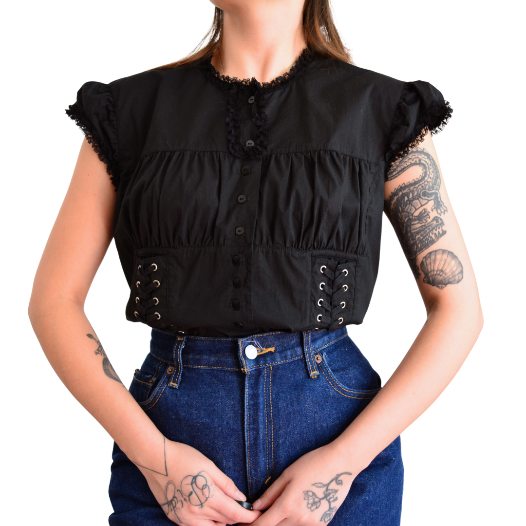 Blusa negra estilo corset