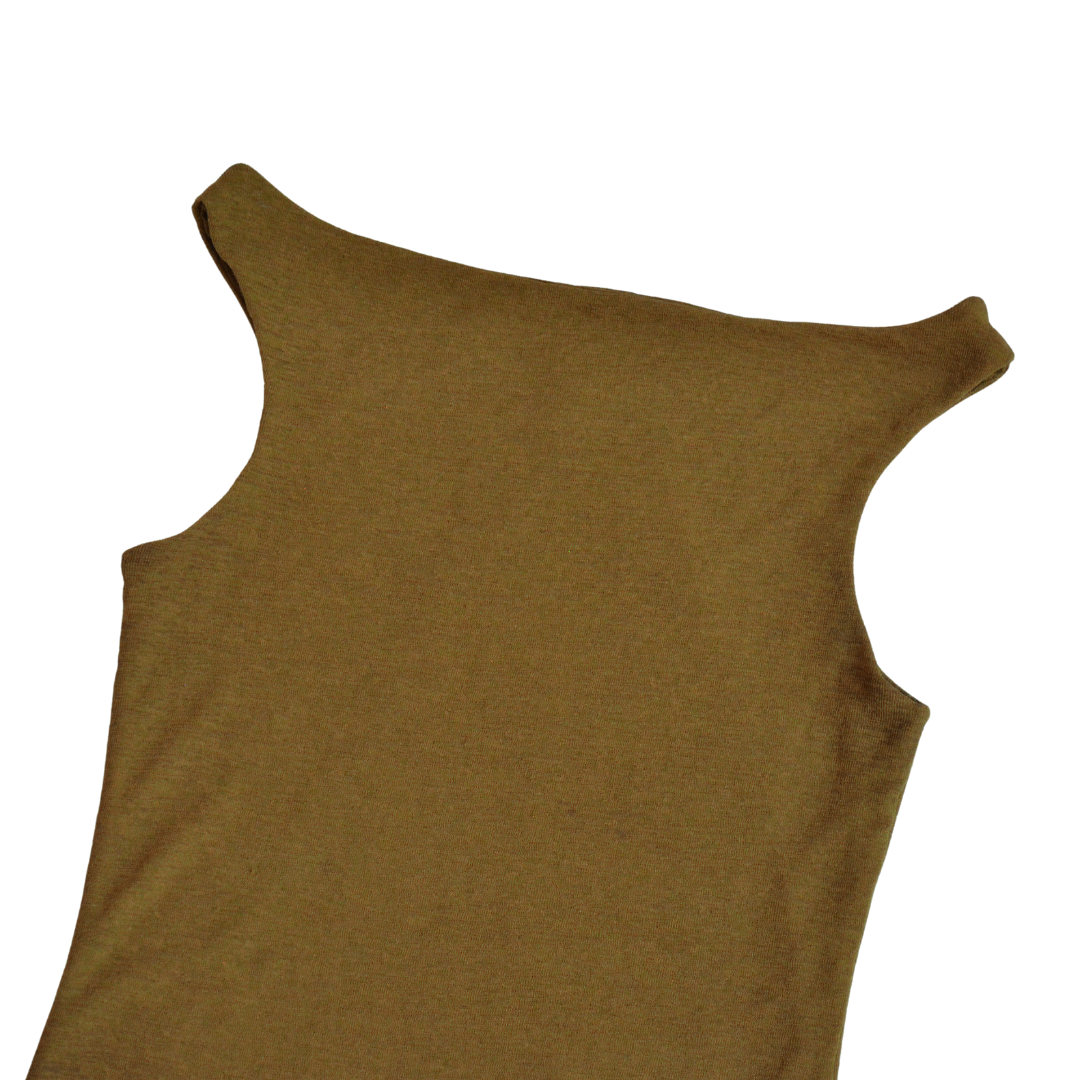 Blusa verde olivo cuello cuadrado