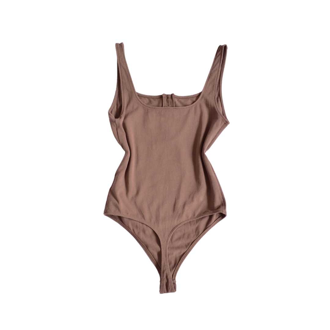 Bodysuit café de botones