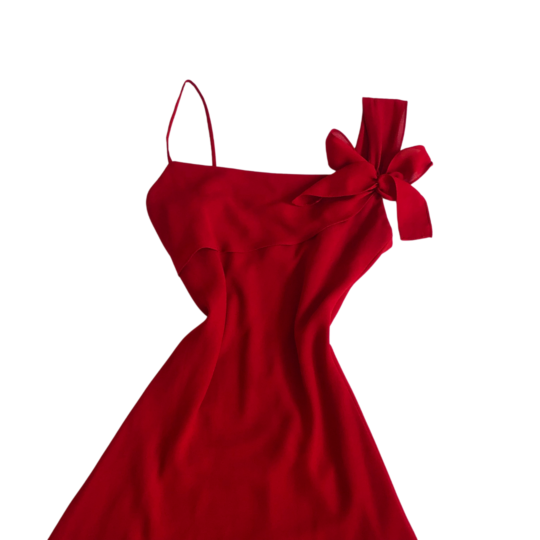 Vestido rojo con moño