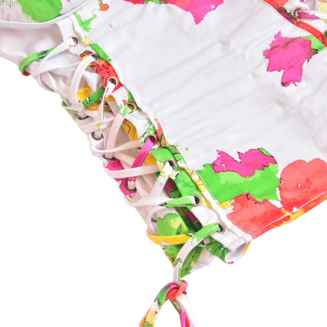 Corset floral con ajustes cruzados