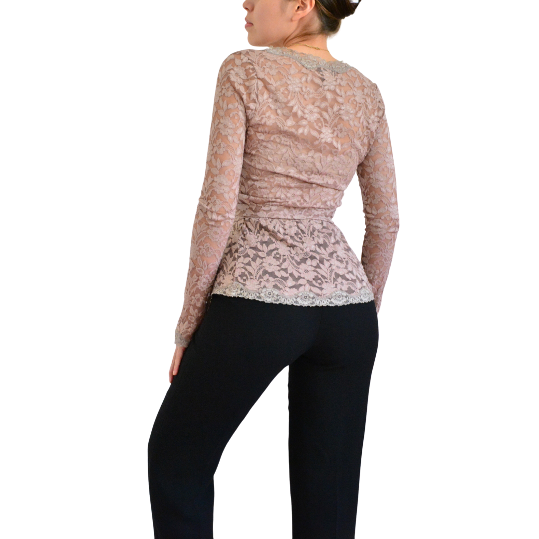 Blusa de encaje rosa
