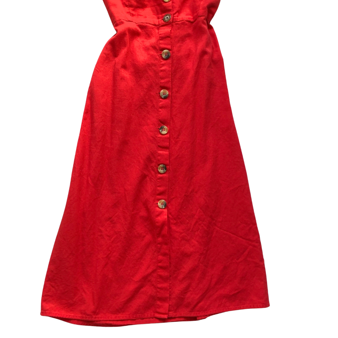 Vestido rojo de lino y botones