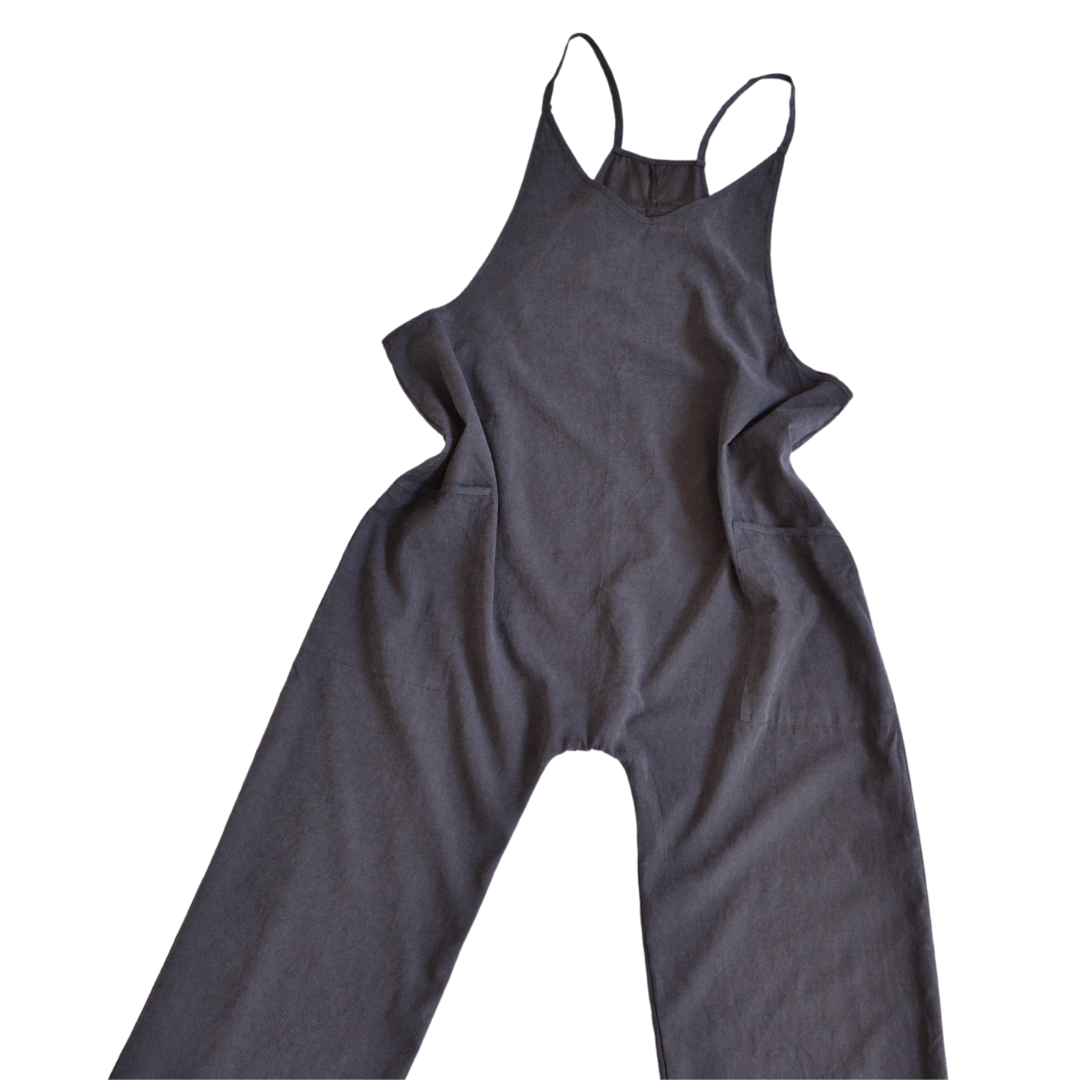 Overol gris con bolsas