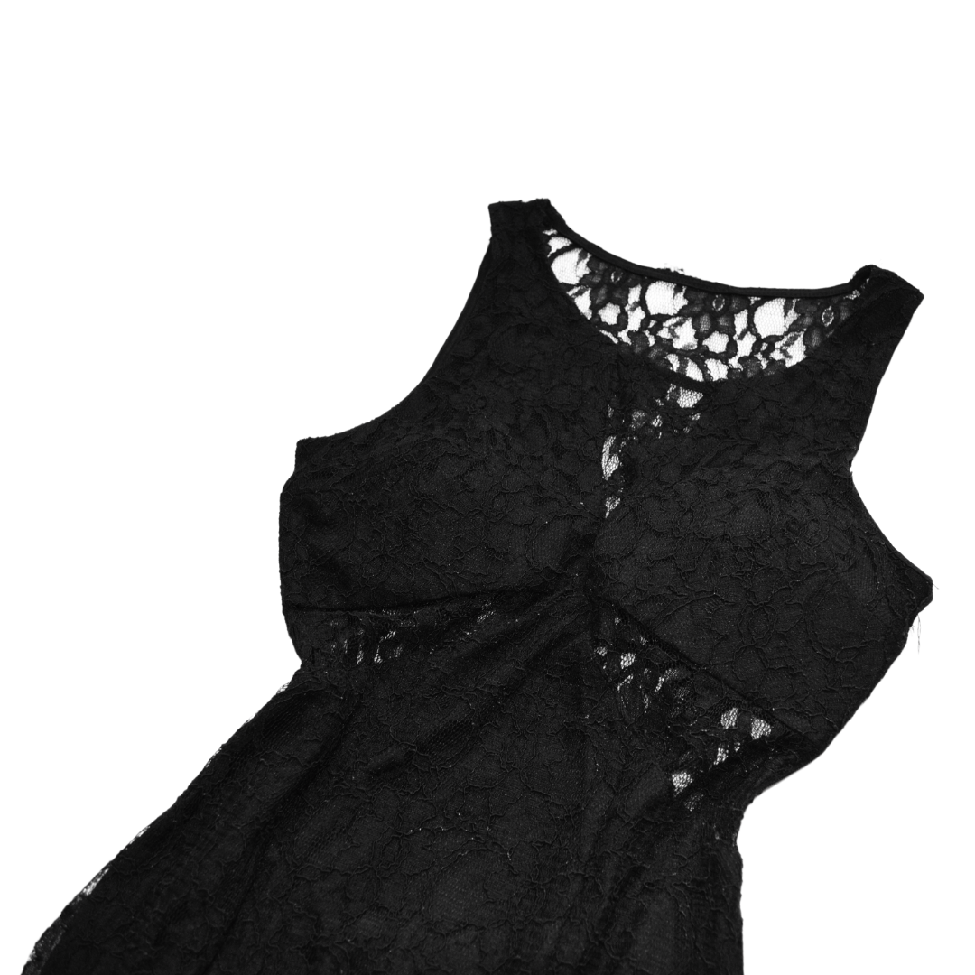 Vestido negro encaje y falda sirena