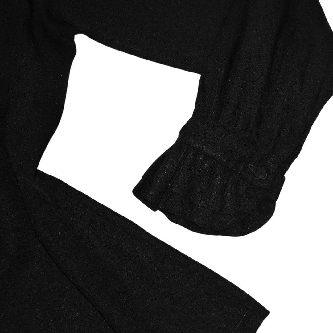 Blusa negra victoriana