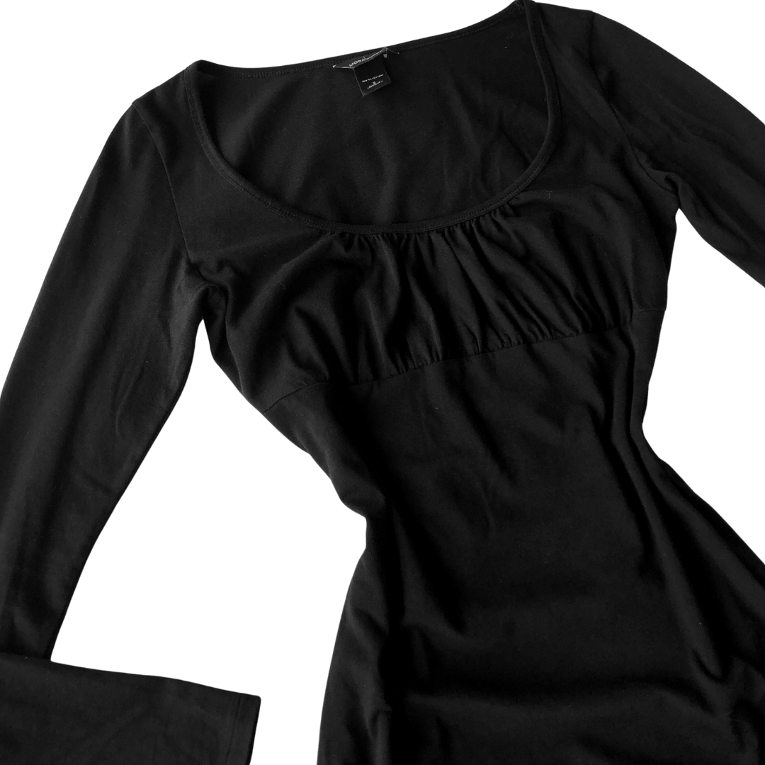 Vestido negro manga larga