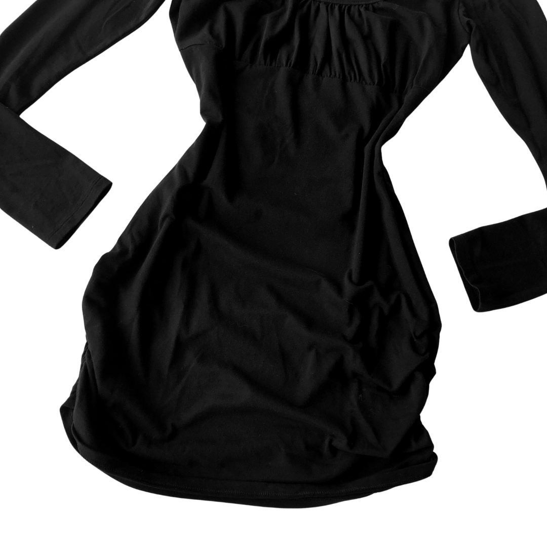 Vestido negro manga larga