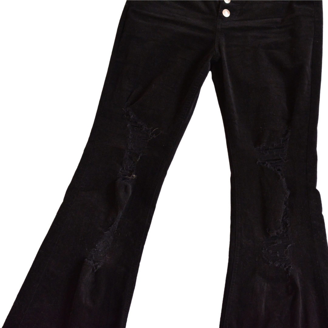 Pantalón negro flared tiro alto