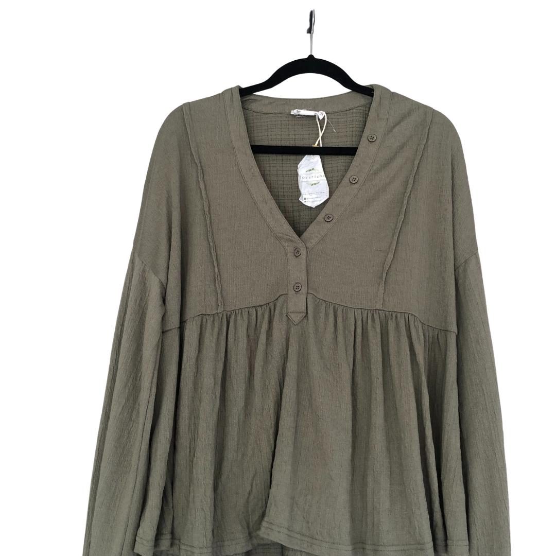 Blusa verde olivo suelta