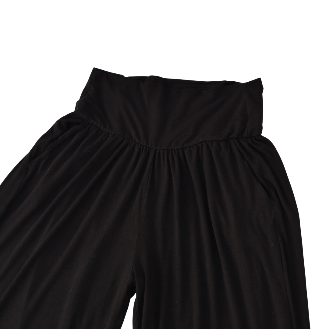 Pantalón negro holgado