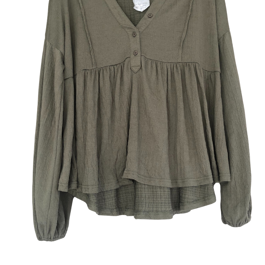 Blusa verde olivo suelta