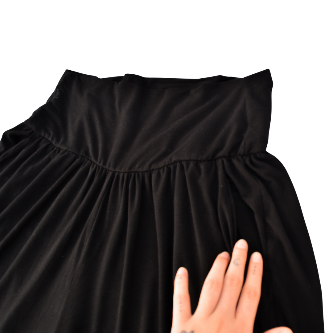 Pantalón negro holgado