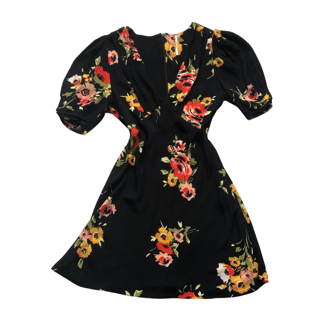 Vestido negro floral