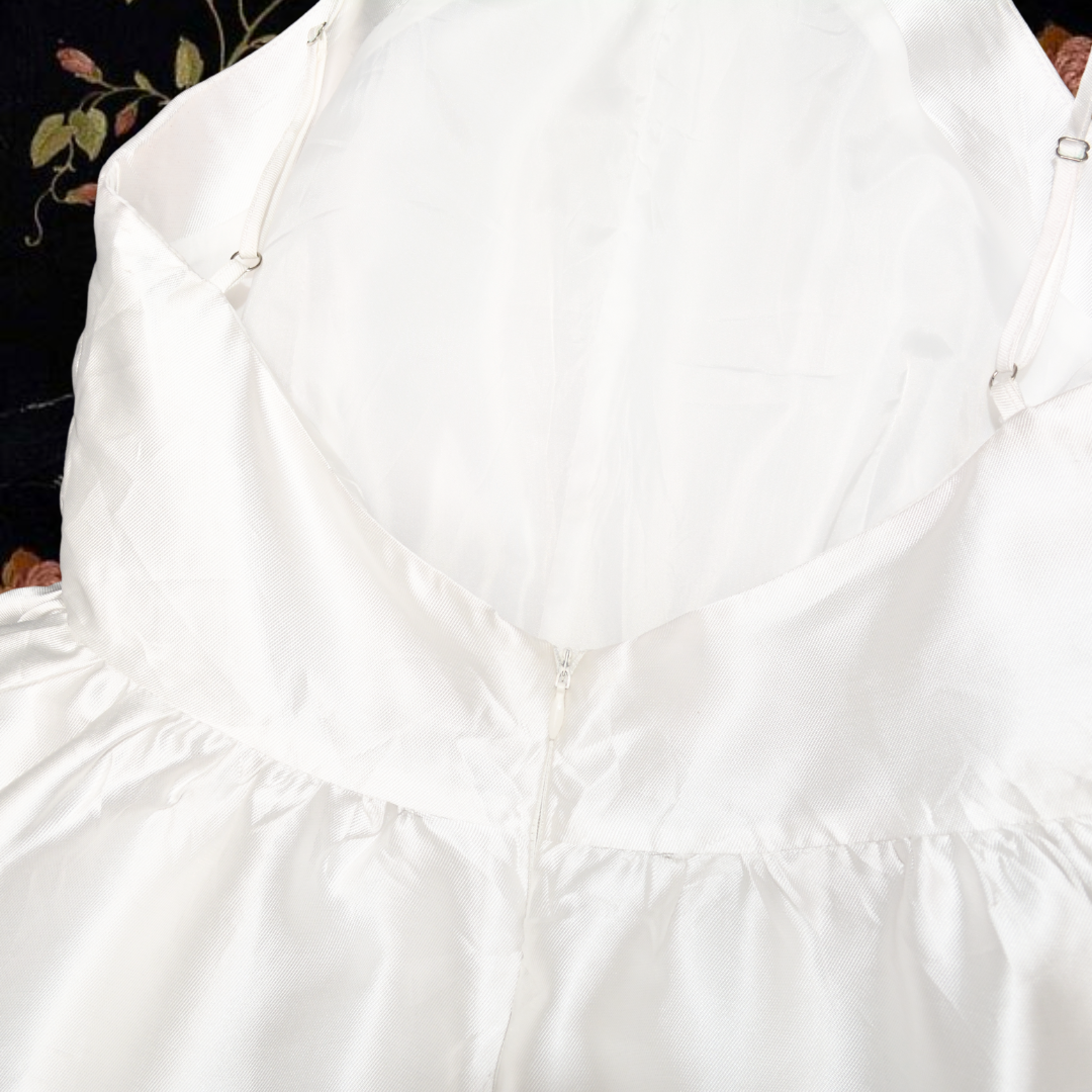 Vestido blanco satinado