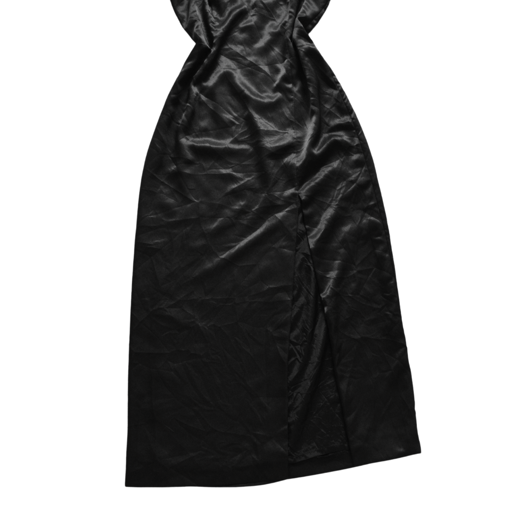 Vestido largo negro satinado
