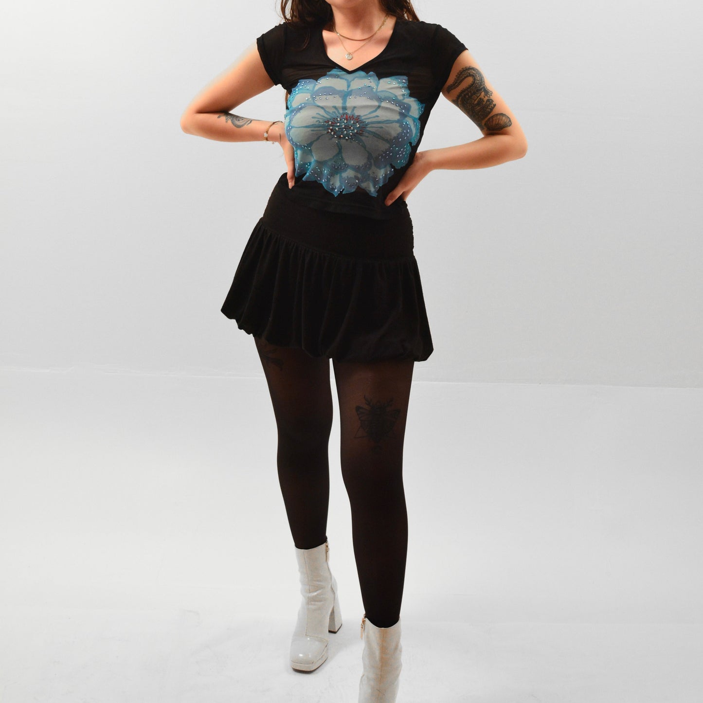 Blusa mesh con rosa azul