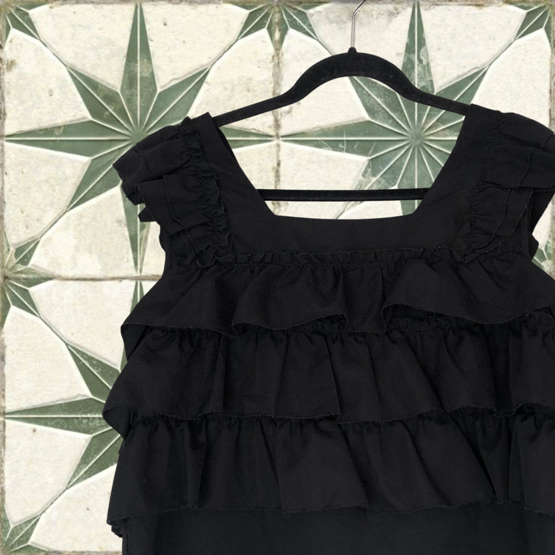 Blusa negra ruffles