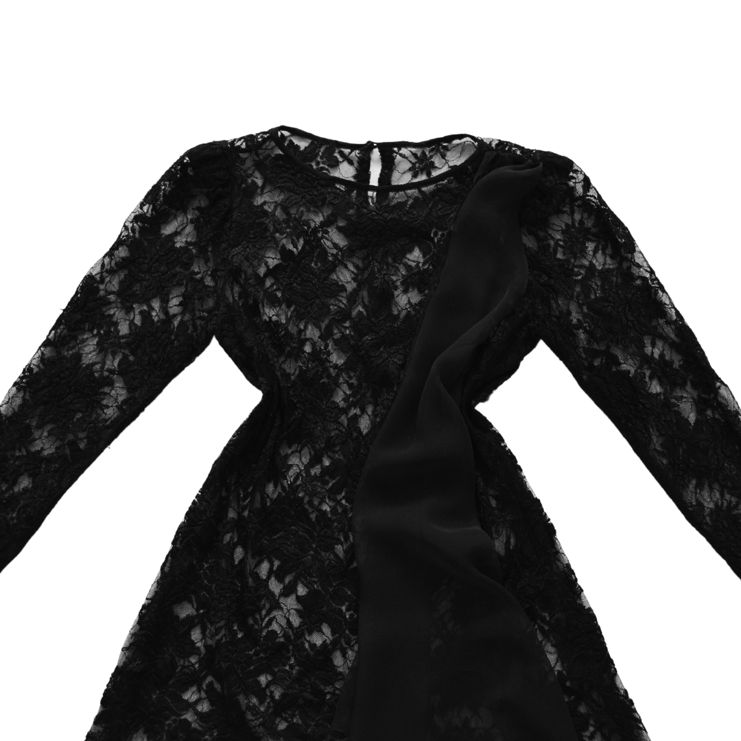 Vestido negro de encaje