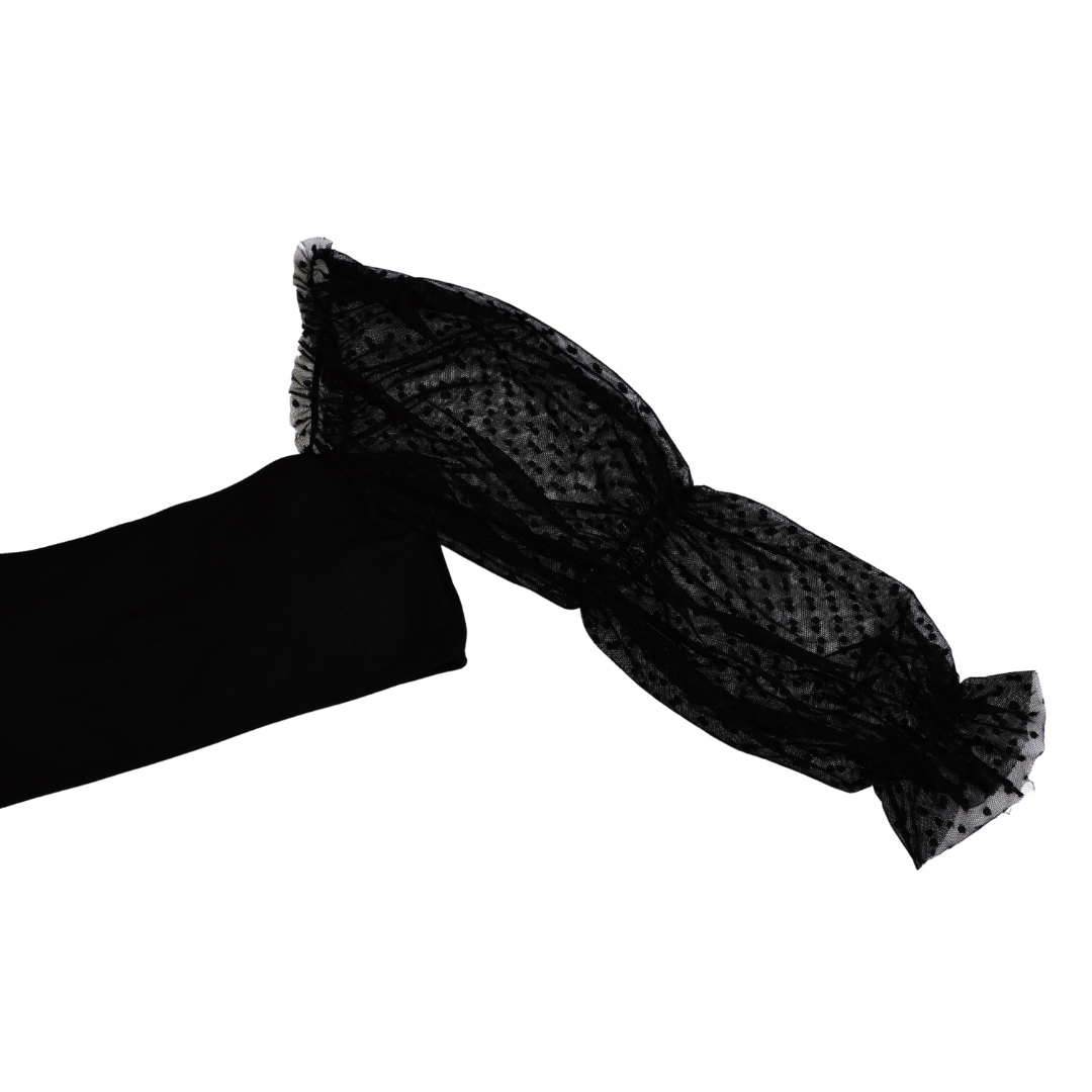 Top negro con mangas mesh