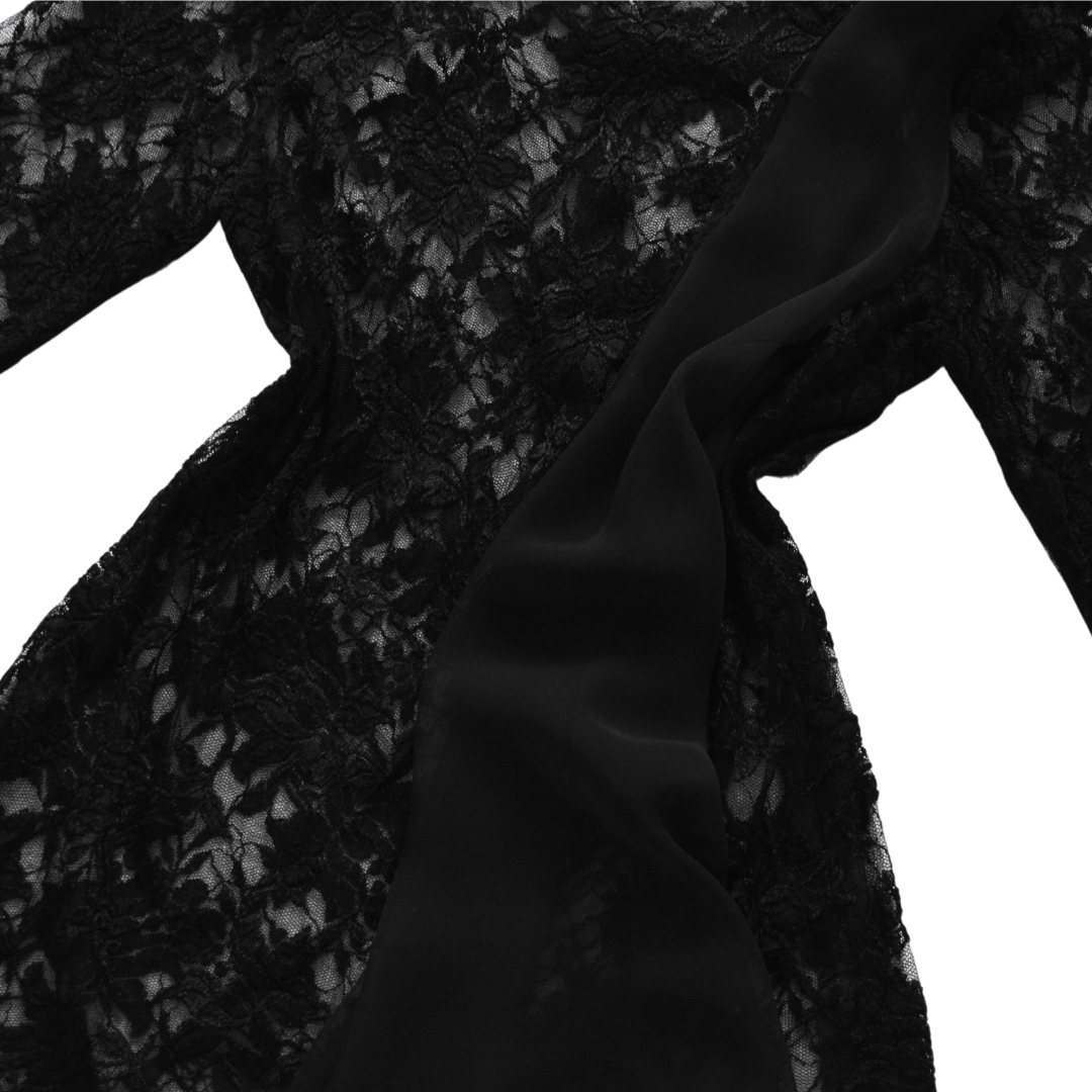 Vestido negro de encaje