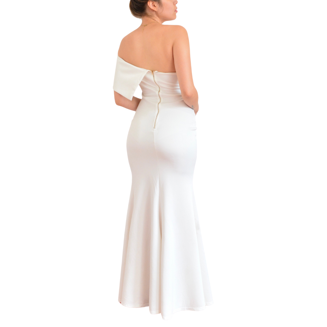 Vestido perla largo con abertura