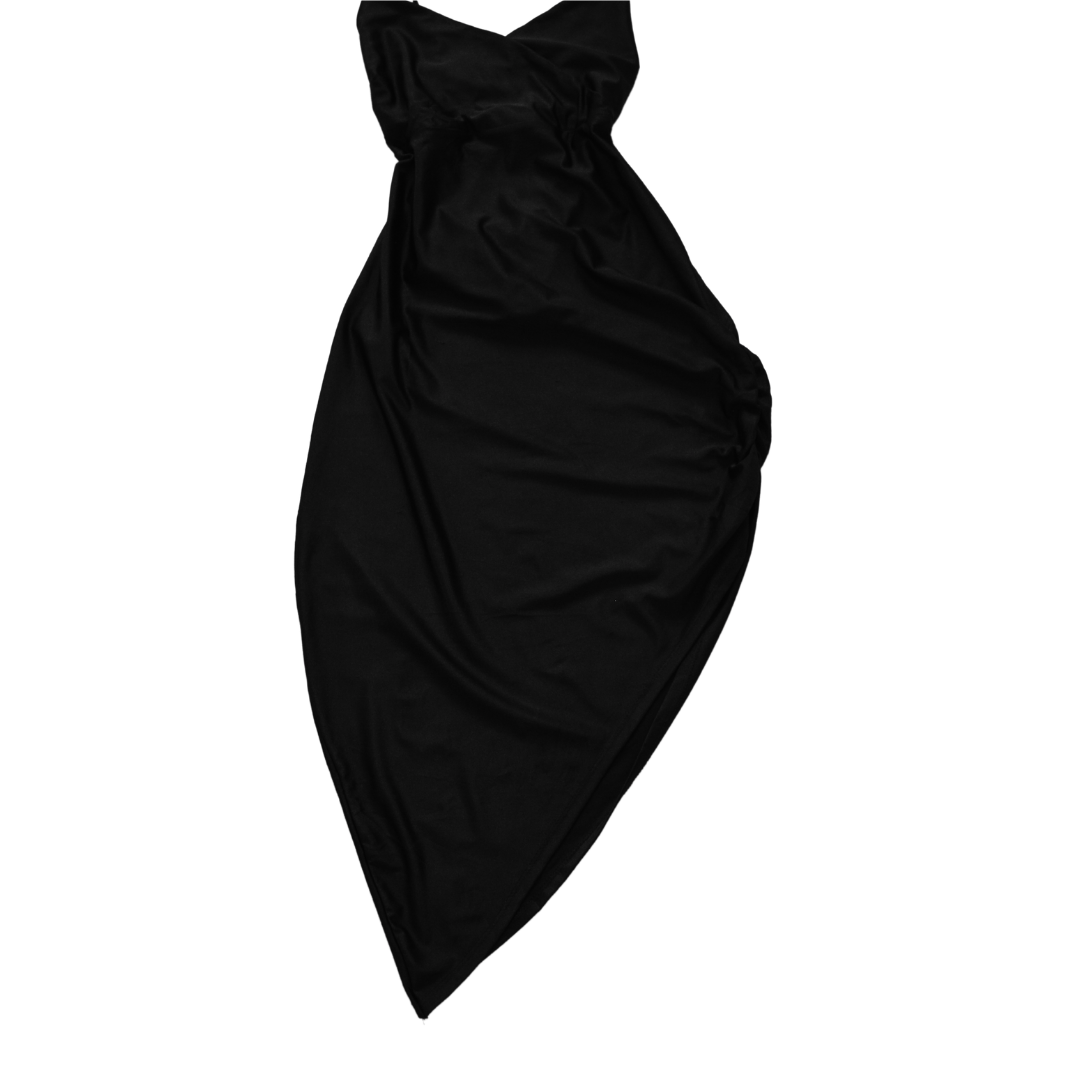 Vestido negro con escote cruzado