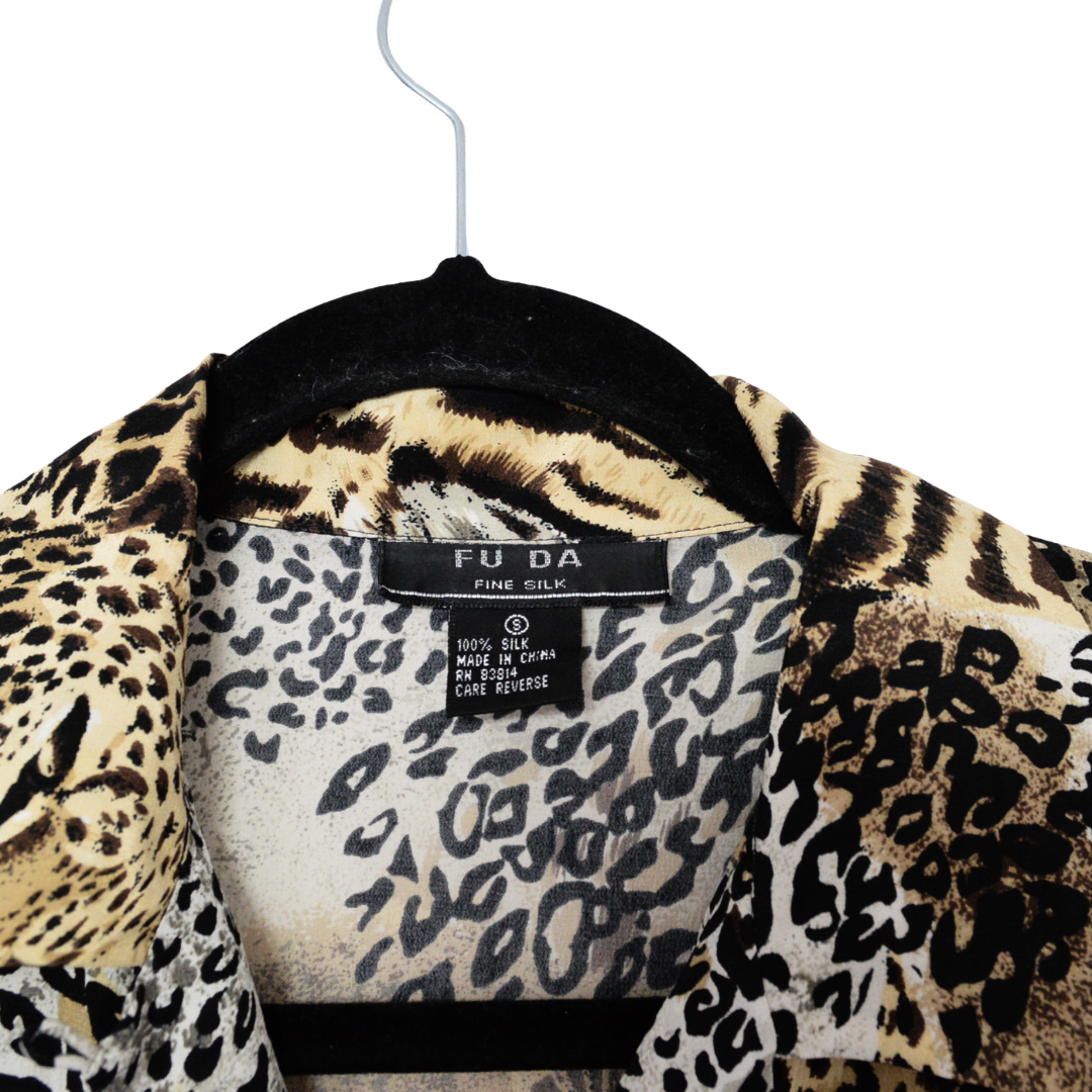 Blusa animal print de seda
