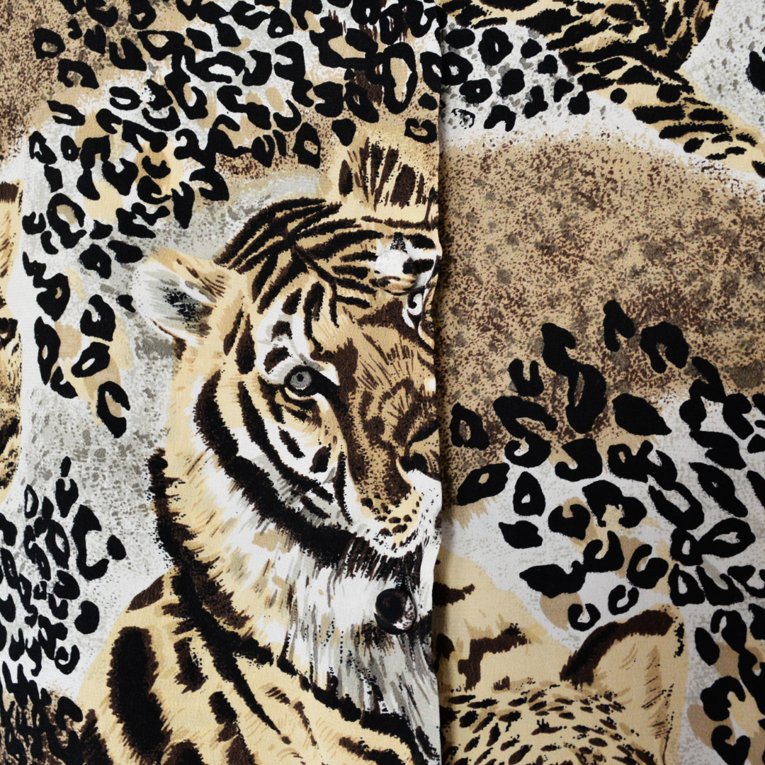 Blusa animal print de seda
