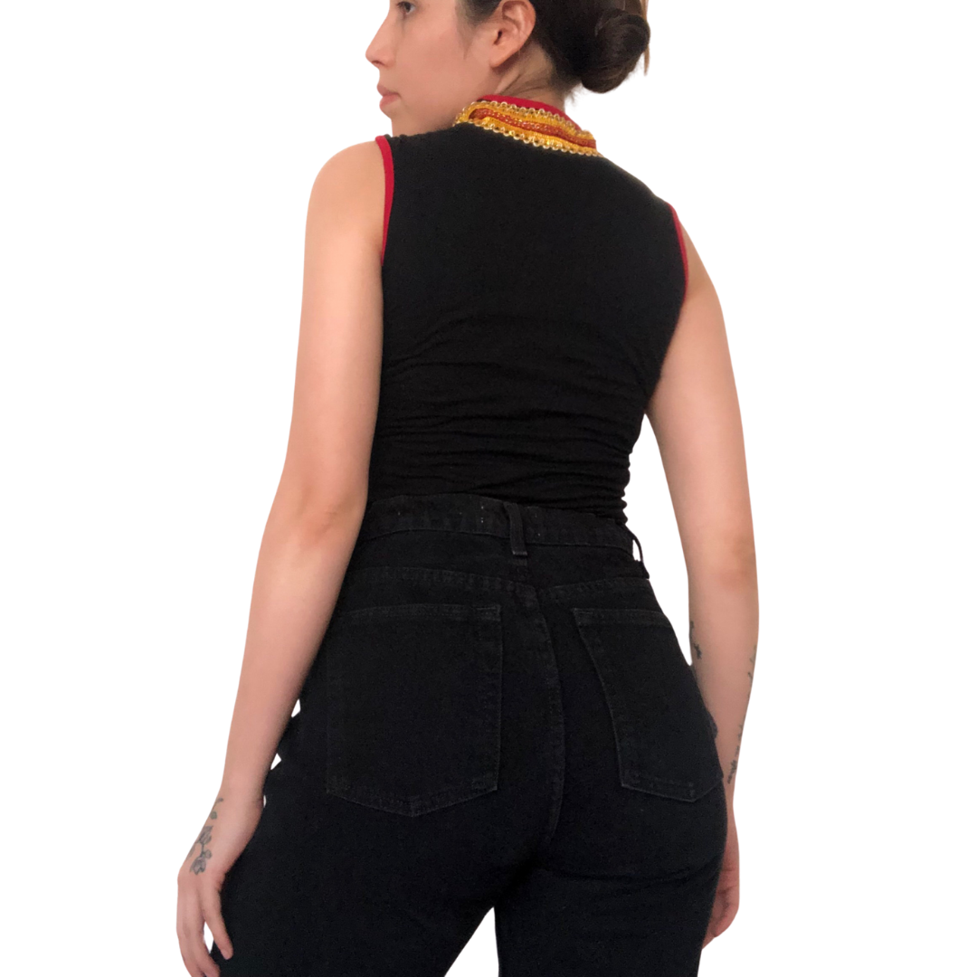 Blusa oriental negro con rojo