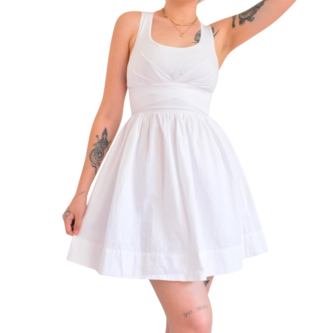 Vestido blanco con moño