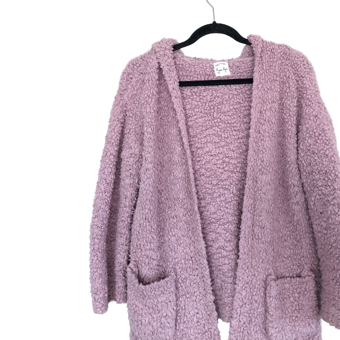 Cardigan rosa con capucha