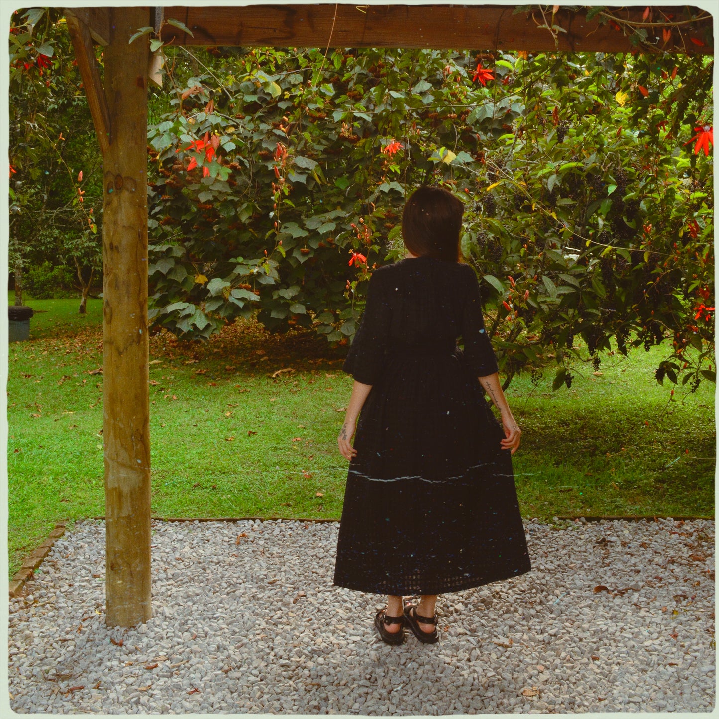 Vestido negro midi wrapped