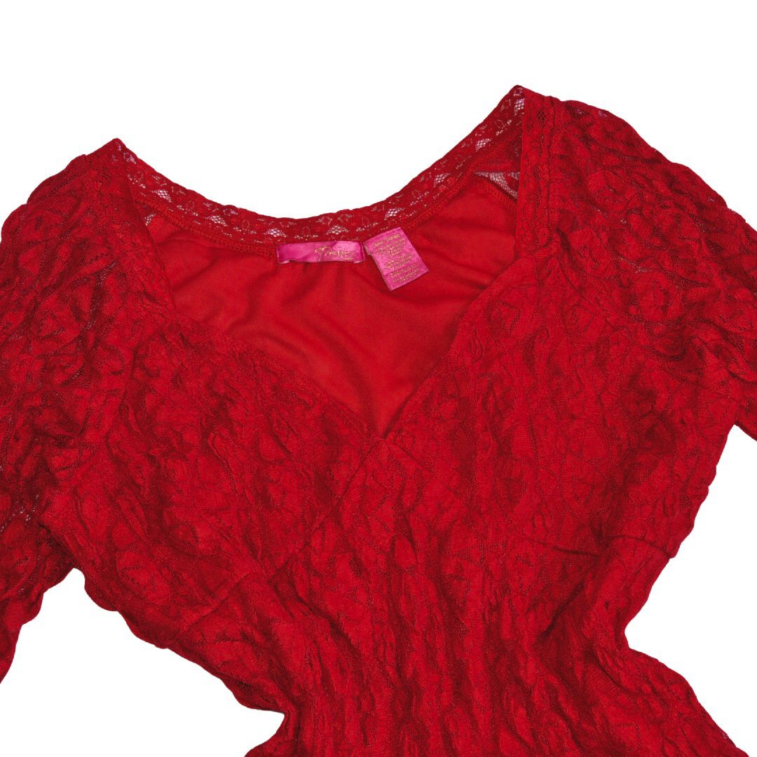 Blusa roja encaje