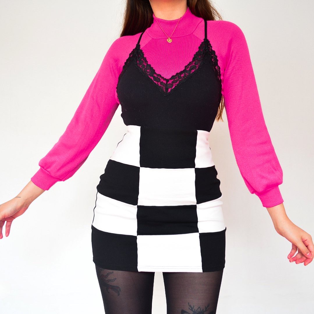 Falda con bloques B&W