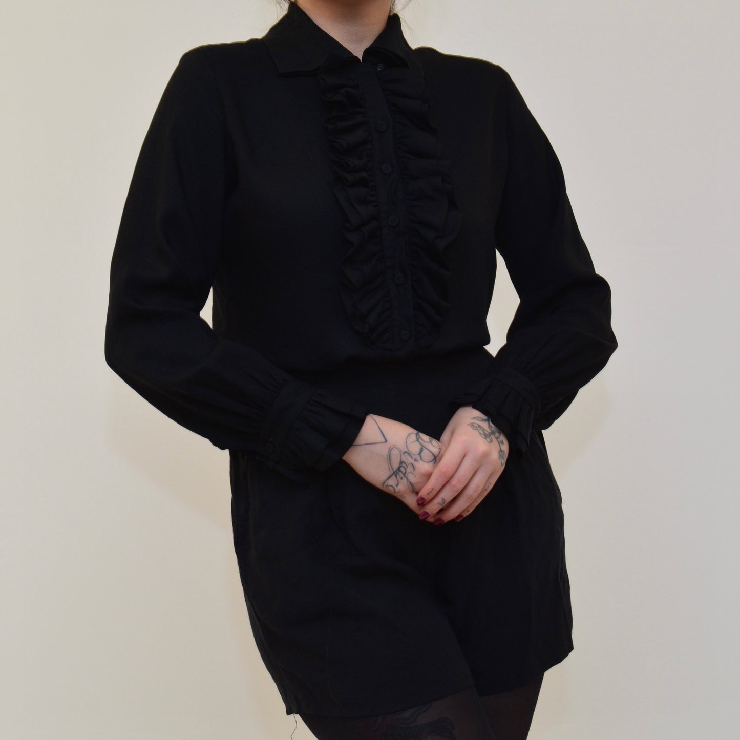 Blusa negra victoriana