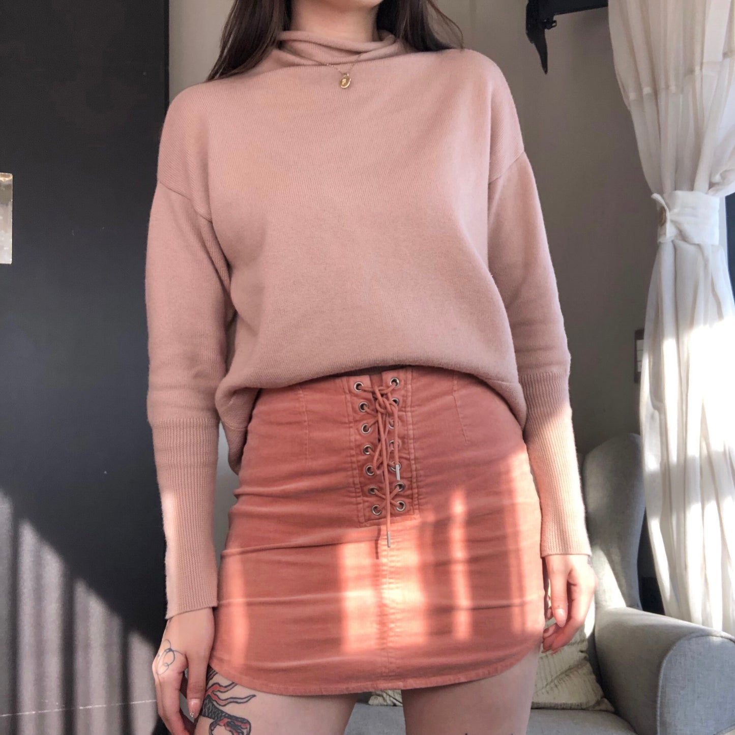Falda durazno de pana