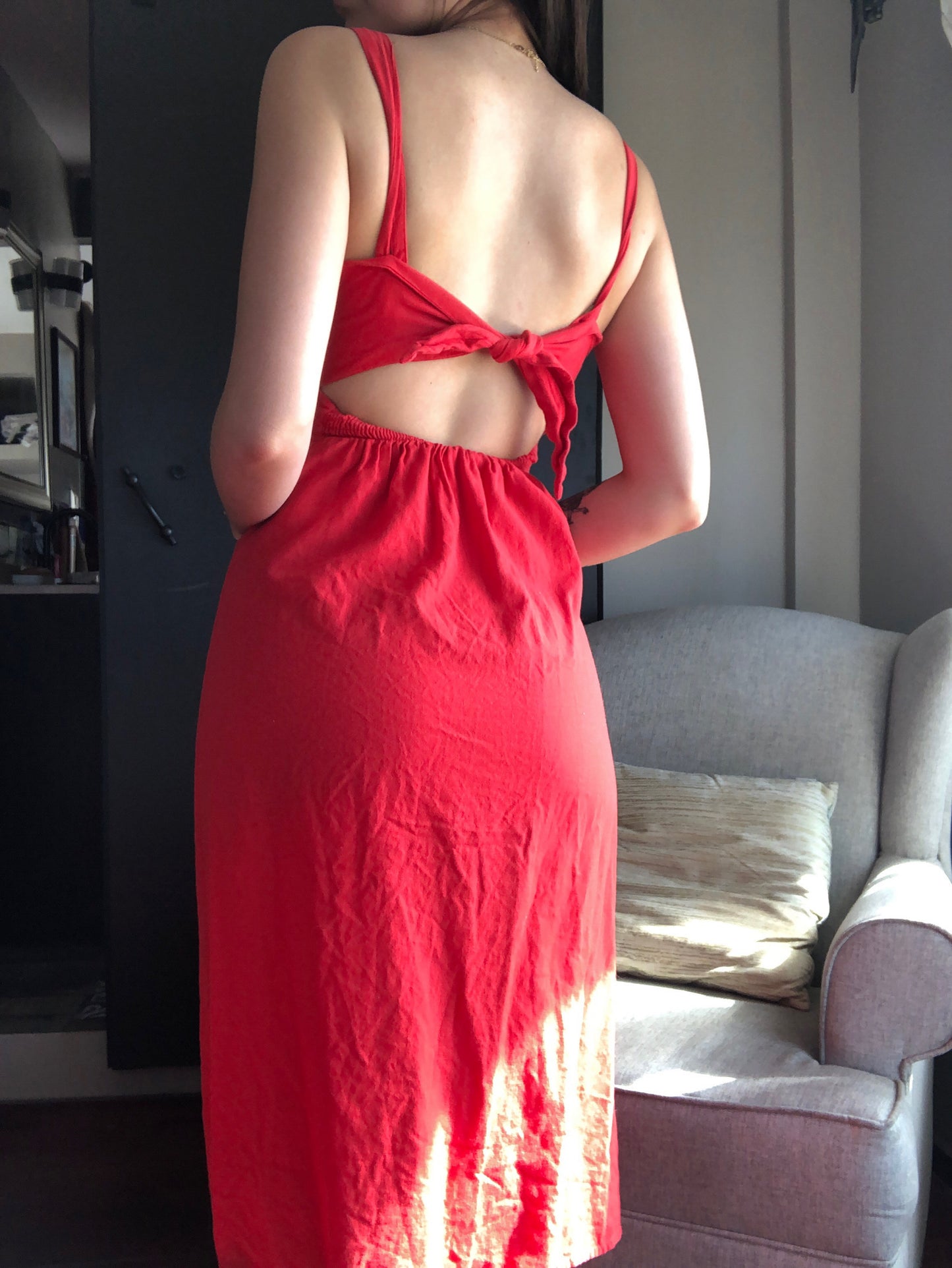 Vestido rojo de lino y botones