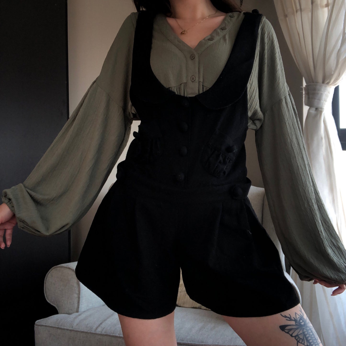 Blusa verde olivo suelta