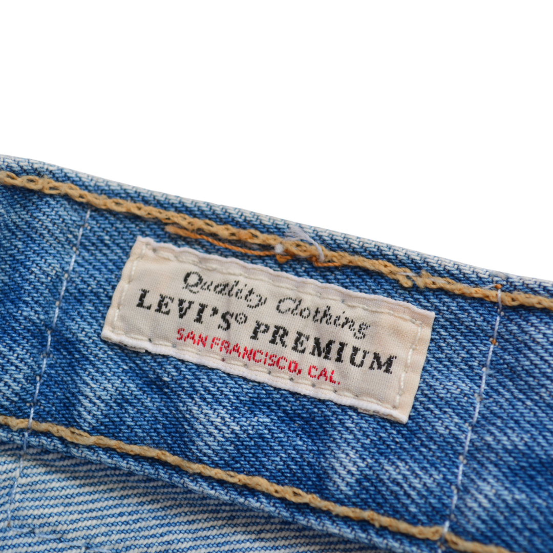 Mom short Levi's denim